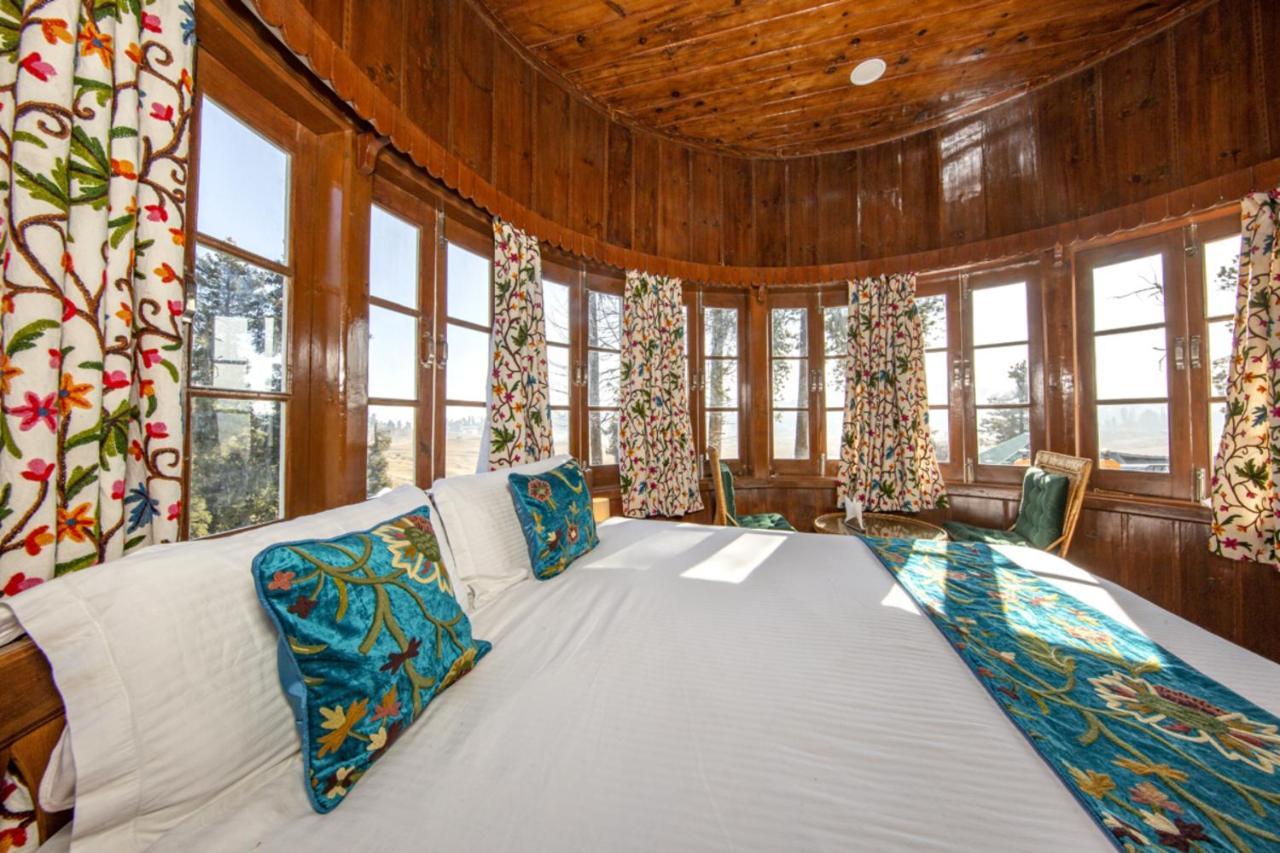 Gulmarg Ski Hill Resort Buitenkant foto