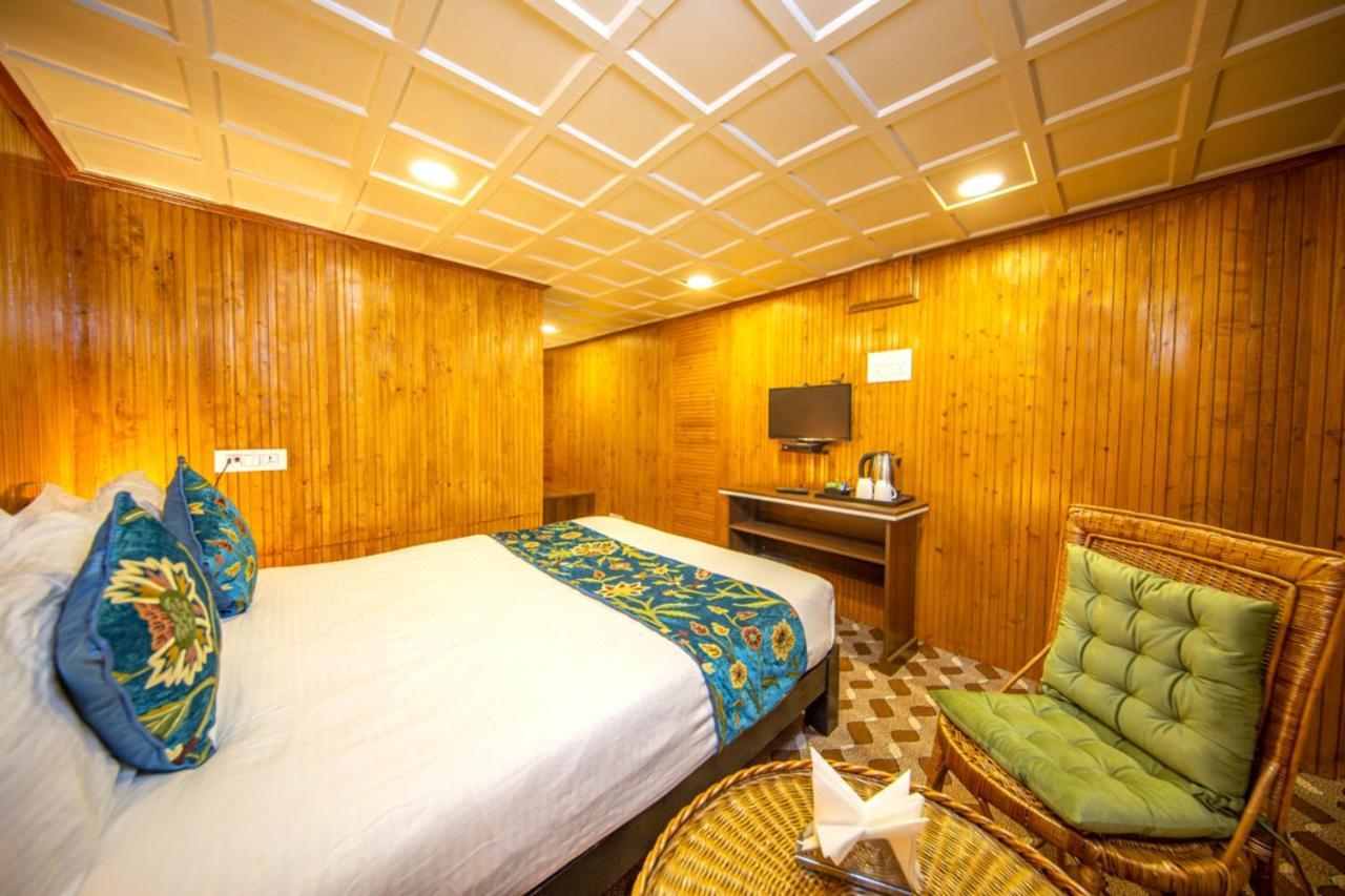 Gulmarg Ski Hill Resort Buitenkant foto