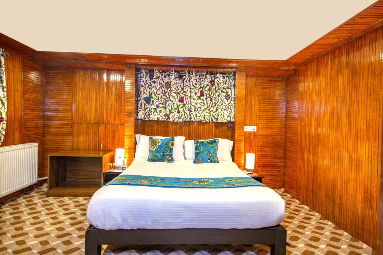 Gulmarg Ski Hill Resort Buitenkant foto