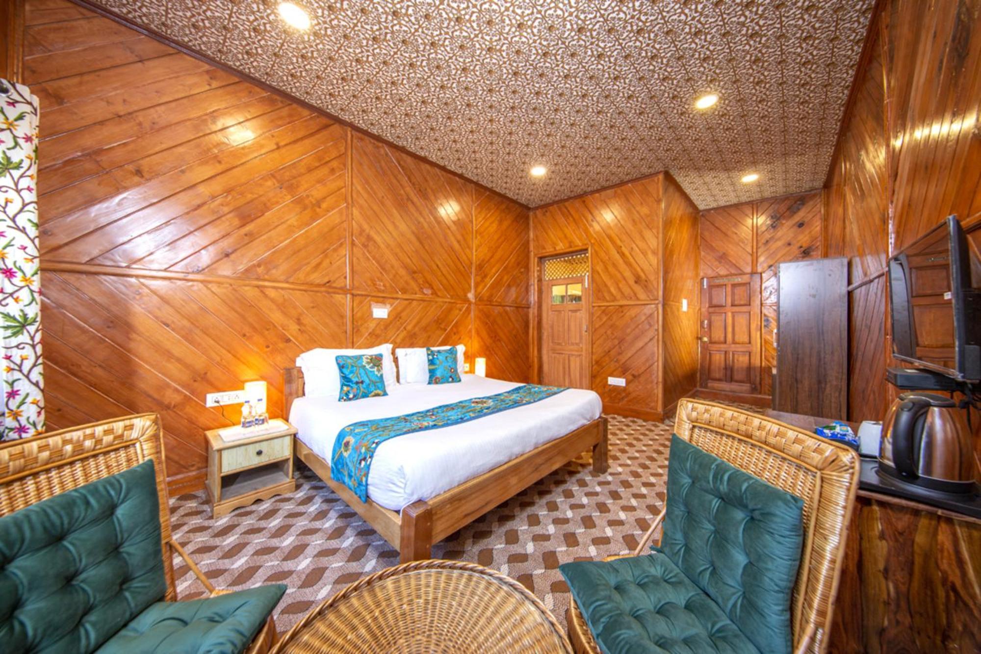 Gulmarg Ski Hill Resort Buitenkant foto